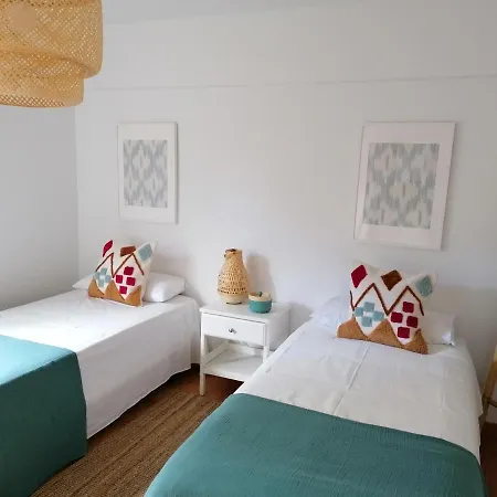 アパート Front Burras *